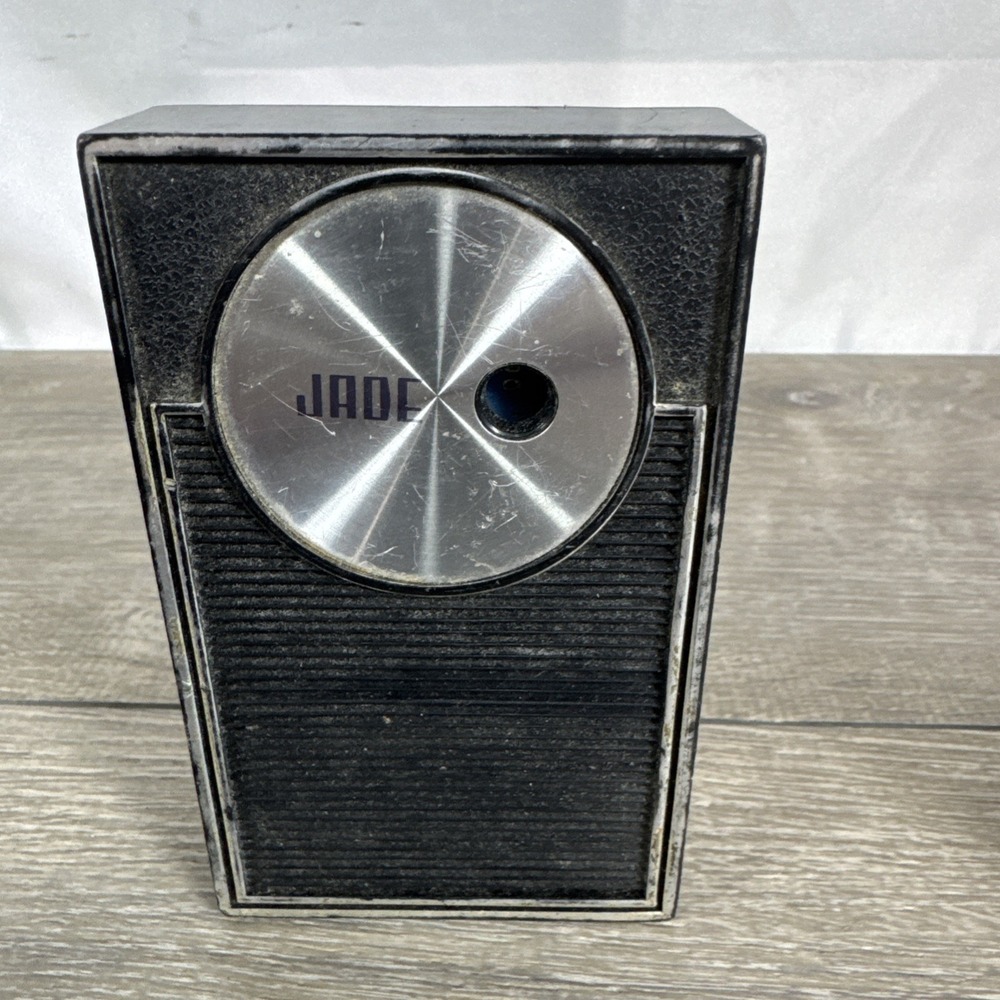 JADE Model 1166-2 Solid State Transistor Radio Pocket Portable 9v Powered MCM